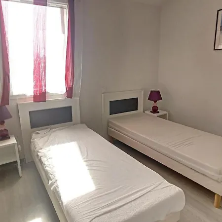 Holiday home Ideale Avec Piscine Chauffee A 1500m Des Plages, 3 Et Parking, - Fr-1-732-31 Argeles-sur-Mer