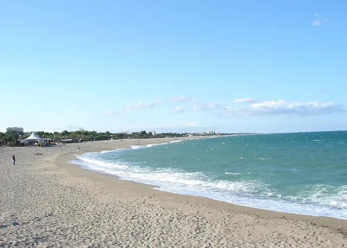 Ideale Avec Piscine Chauffee A 1500m Des Plages, 3 Et Parking, - Fr-1-732-31 Argeles-sur-Mer